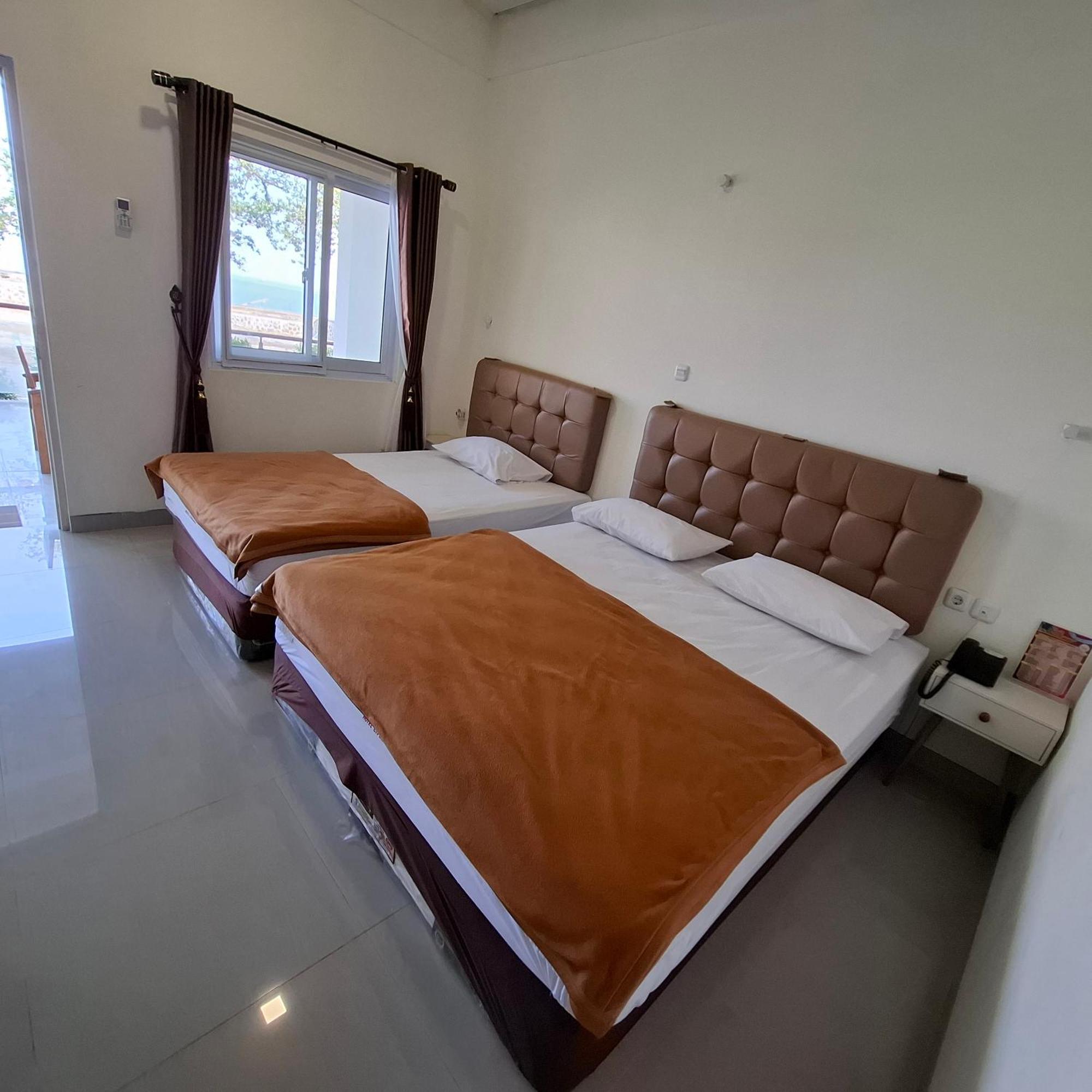Hotel Cipunaga Ciemas Kültér fotó